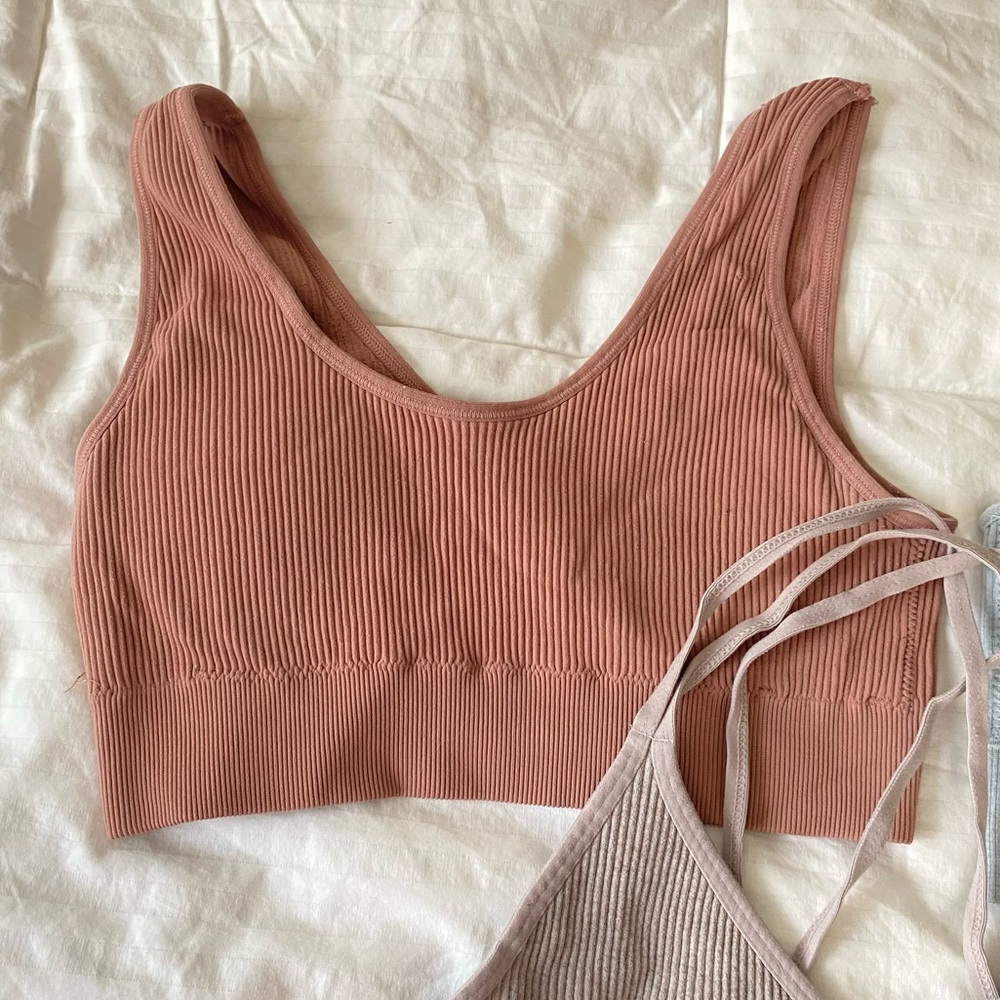 3 AERIE SPORTS BRAS - MEDIUM - Picture 4 of 6